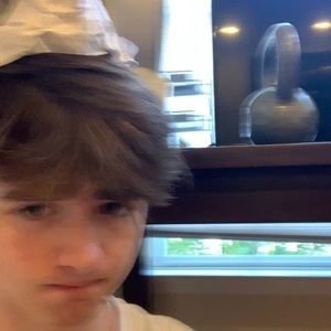 Meet your Posher, Bradley